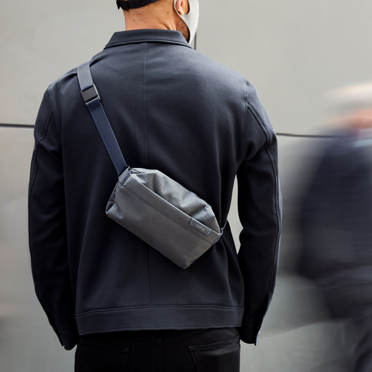 ベルロイ Bellroy Mini Sling Bag - バッグ